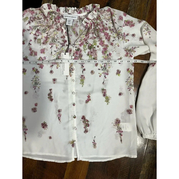 Cupcakes and Cashmere Floral Blouse Size XS - Picture 9 of 10
